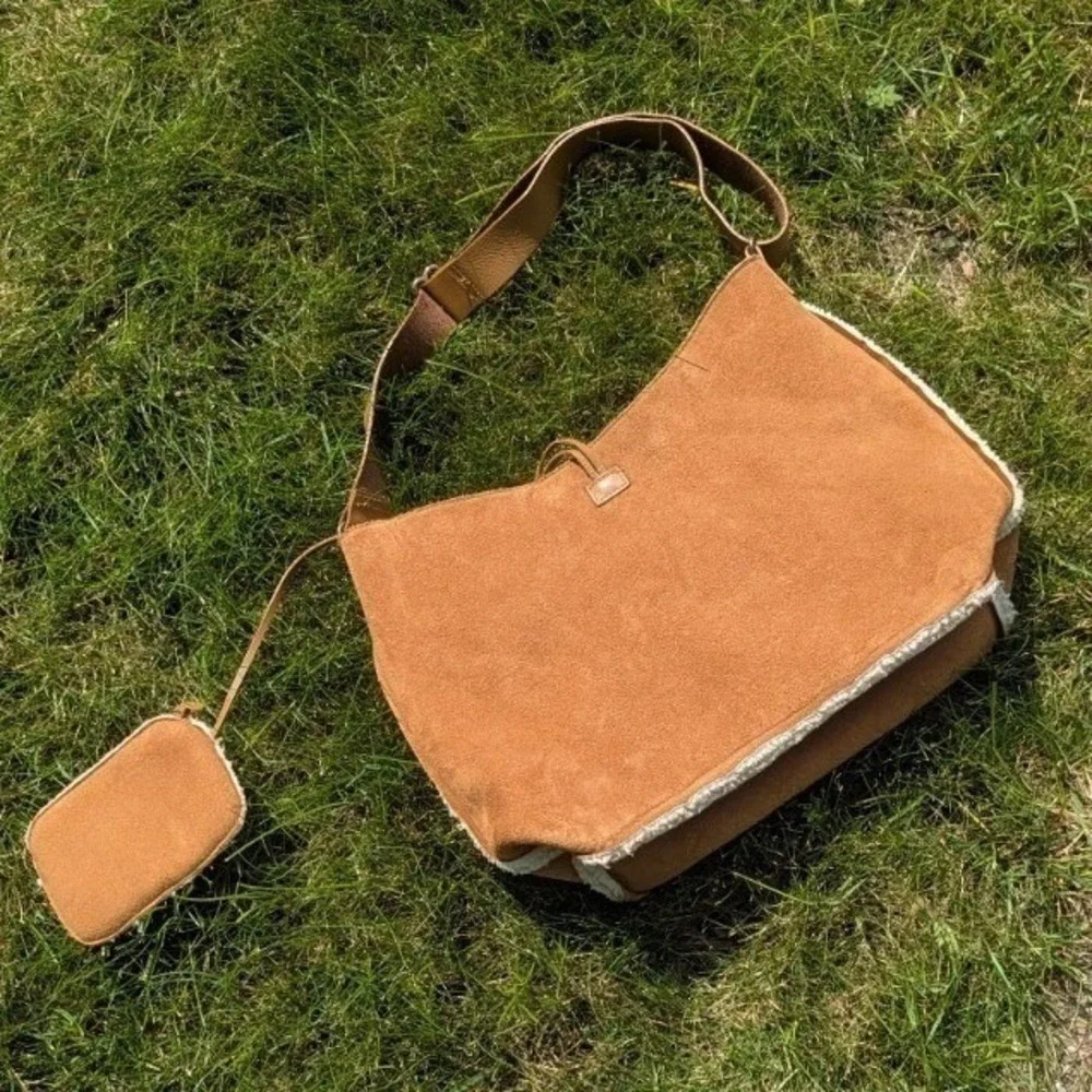 Y2K Boho GAP Faux Shearling Hobo Purse & Coin Purse Set Tan Faux Suede Hippie